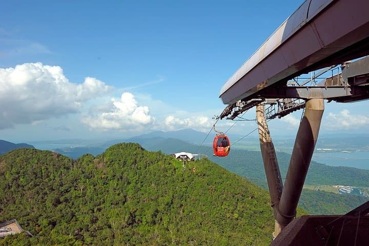 Langkawi SkyCab: Cable Car Ride & Oriental Village at Mount Mat Cincang photo 6