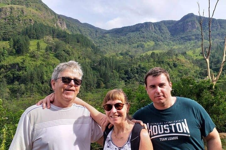 Knuckles Mountain Trek: Day Hike from Kandy to 1,824m Peaks photo 4