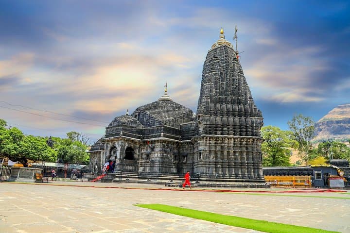 Three Jyotirlinga Temples Tour: Ellora, Bhimashankar & Aurangabad Heritage