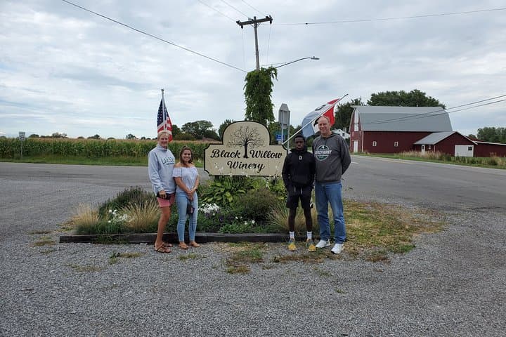 Niagara All-American Boutique Wine Tour: Semi-Private Tastings from Niagara Falls NY photo 4