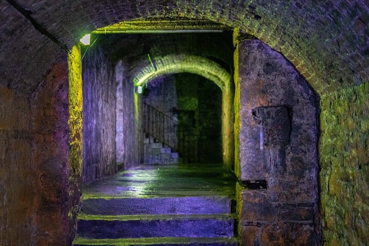 Edinburgh Underground Vaults Walking Tour — South Bridge Haunted History photo 6