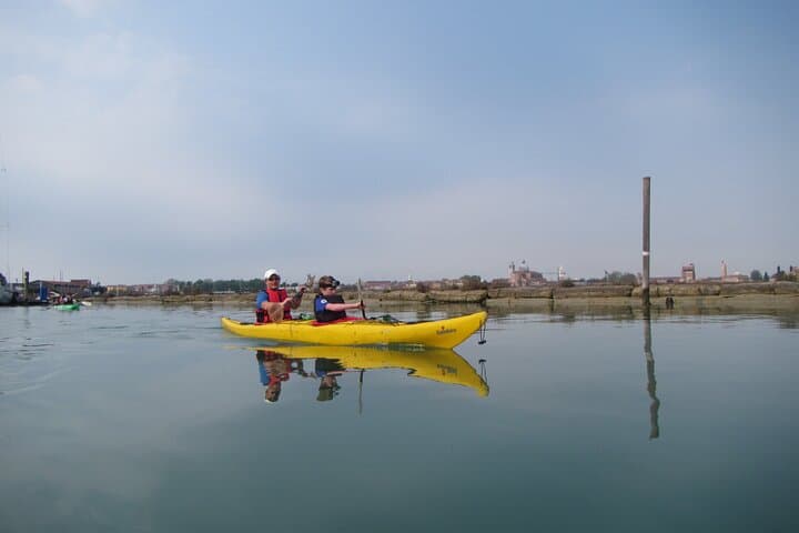 Venice Canal Kayak: 2-Hour Premium Day Tour Through Hidden Cannaregio photo 5