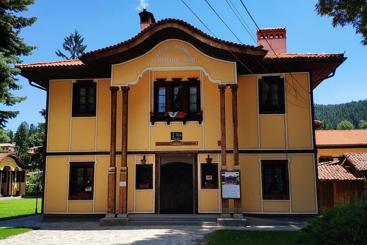 Self-Guided Koprivshtitsa Walking Tour: Historic Revival Houses & Mountain Views
