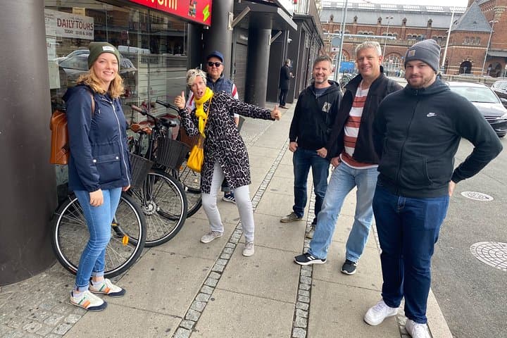 Copenhagen Bicycle Adventure: 3-Hour Guided City Cycling Tour photo 3