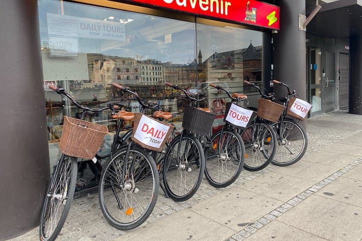 Copenhagen Bicycle Adventure: 3-Hour Guided City Cycling Tour photo 6