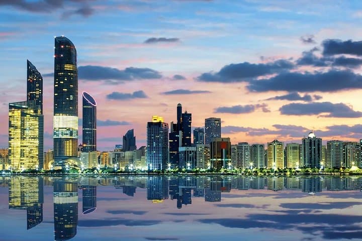 Abu Dhabi Private Full-Day Tour from Dubai — Sheikh Zayed Mosque, Corniche & Yas Island photo 3