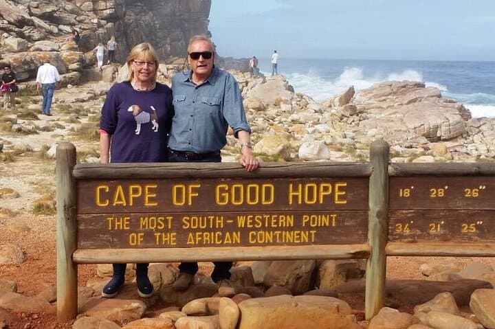 Cape Point and Boulders Beach: Full-Day Private Tour from Cape Town