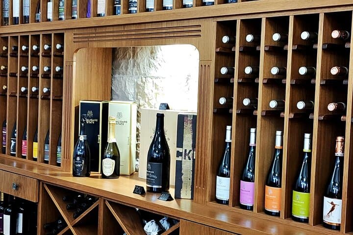 Midalidare Estate Wine Tasting in Bulgaria's Thracian Valley photo 5