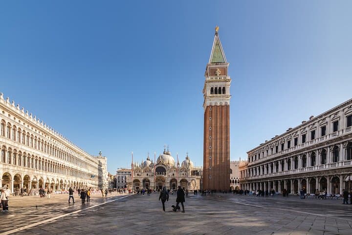 Venice Walking Tour: San Marco to Rialto & Spritz Like a Local photo 5