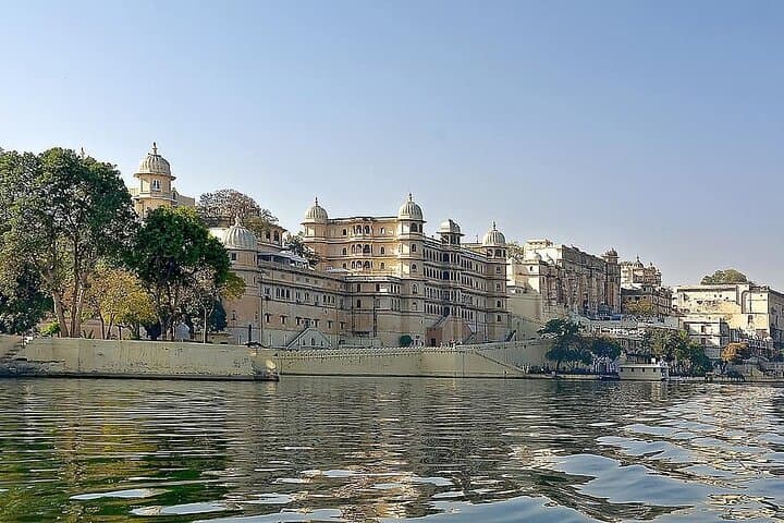 Blue City to Lake City: 4-Day Private Transfer from Jaipur to Jodhpur and Udaipur photo 6