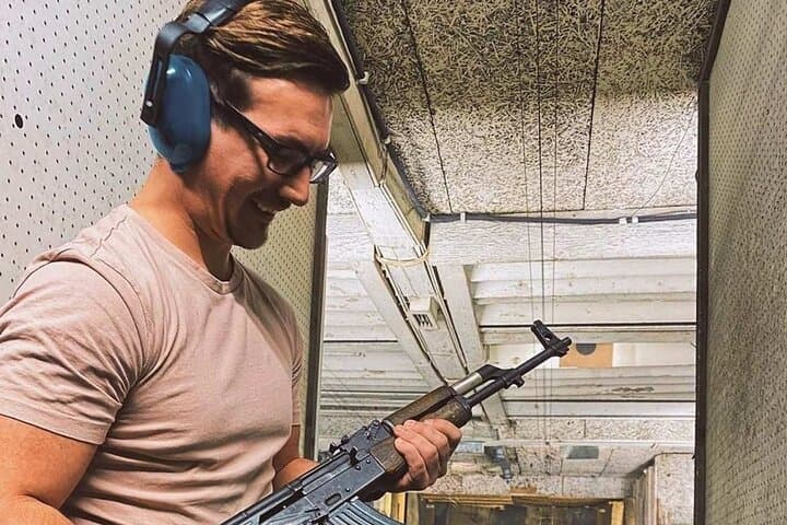 Belgrade Guided Shooting Experience: Indoor & Outdoor Range Session photo 6