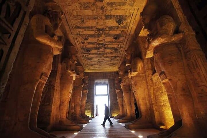 Aswan to Luxor 3-Night Nile Cruise: Abu Simbel, Hot Air Balloon & Temple Tours photo 5