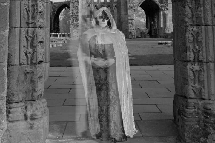 Inside Elgin Cathedral: Guided Interior Tour of the Historic Ruins photo 3