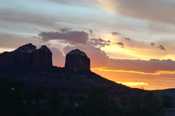 Private 3-Hour Sedona Metaphysical Photography Tour — Flowers & Red Rocks photo 3
