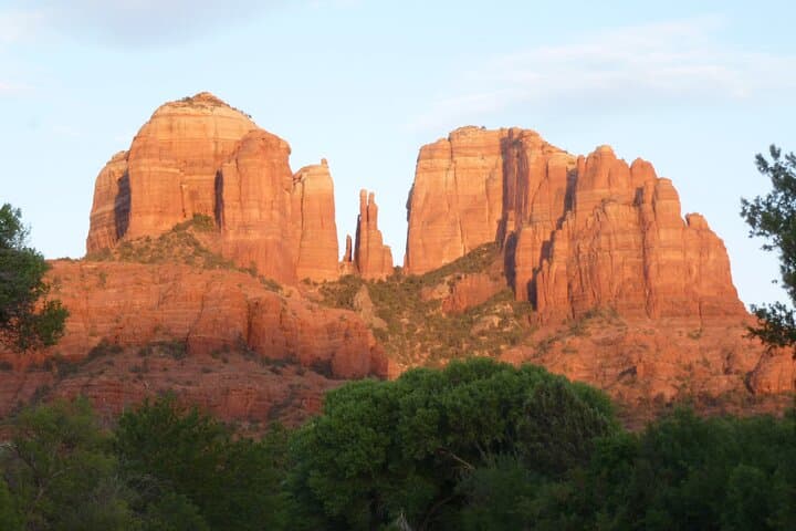 Private 3-Hour Sedona Metaphysical Photography Tour — Flowers & Red Rocks photo 4
