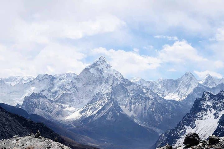 Everest Three High Pass Trek: Kongma, Cho La & Renjo La