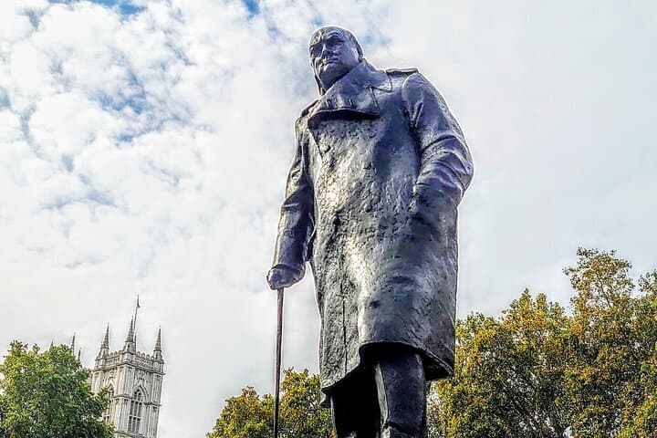 In Churchill's Footsteps: Small-Group Walking Tour of London