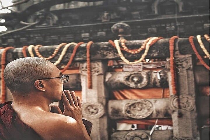 Walking the Buddha's Trail: Bodhgaya, Varanasi & Lumbini Pilgrimage