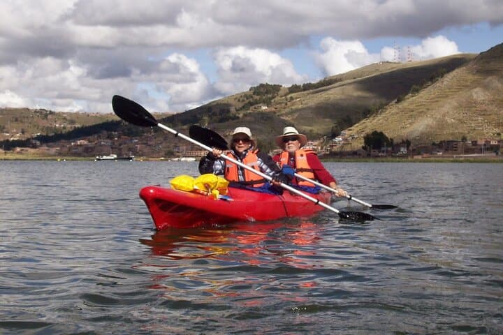 Kayaking to the Uros Floating Islands on Lake Titicaca photo 6