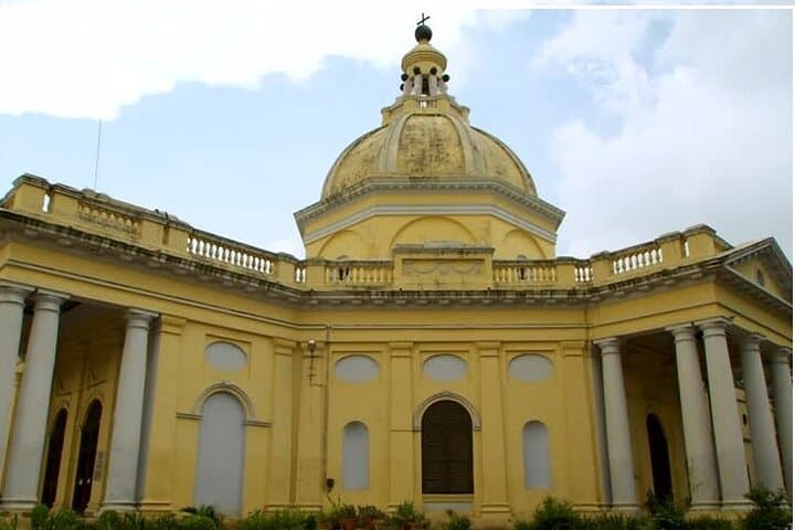 Private Delhi Spiritual Sites Tour — Temples, Gurdwara, Jama Masjid & Akshardham photo 3