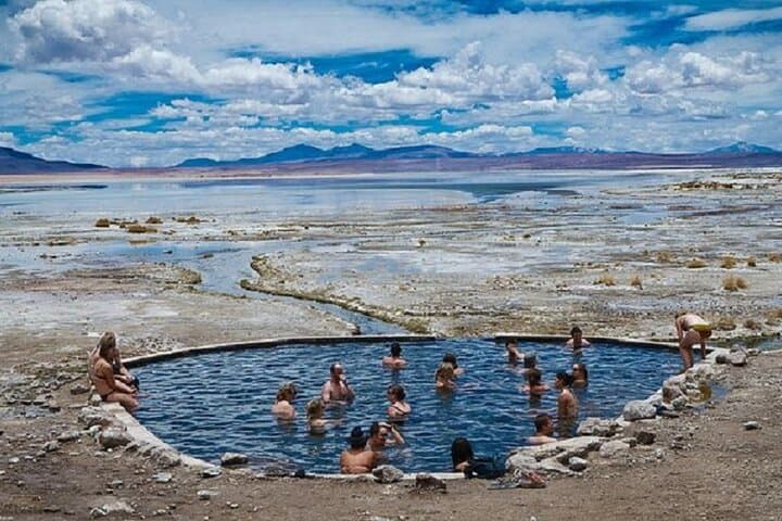 3-Day Uyuni Salt Flats Adventure — Red Lagoons, Geysers & High-Altitude Landscapes photo 5