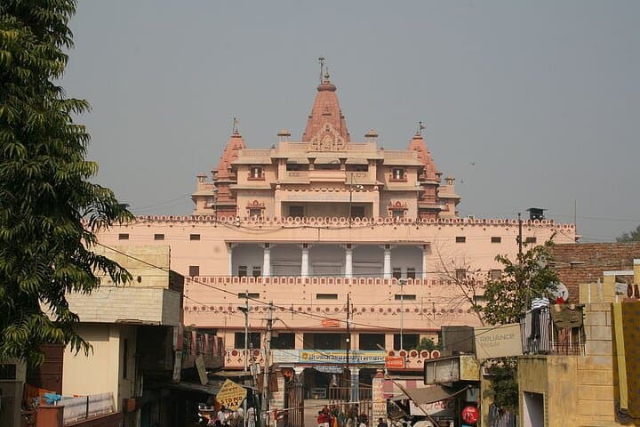 Delhi to Vrindavan, Mathura & Agra: Full-Day Taj Mahal and Krishna Pilgrimage Tour photo 4