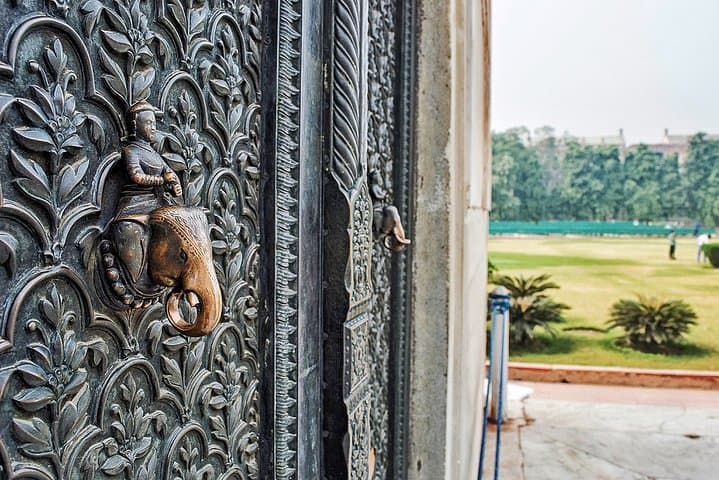 Old Delhi Cycling Expedition and New Delhi Heritage Drive — Full-Day Tour with Breakfast & Lunch photo 3