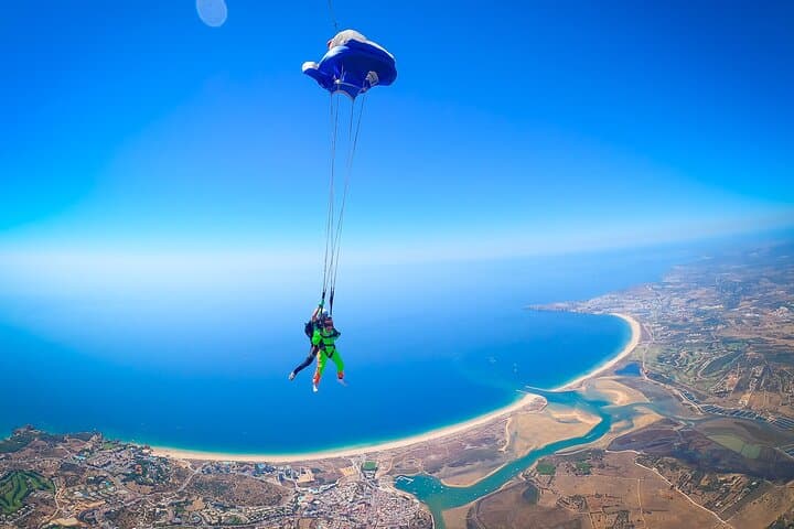 Algarve Tandem Skydive 10,000ft — Tandem Skydiving Over Alvor and Portimão photo 4