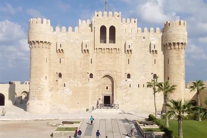 Alexandria Day Tour from Cairo — Kom El-Deka, Catacombs & Bibliotheca