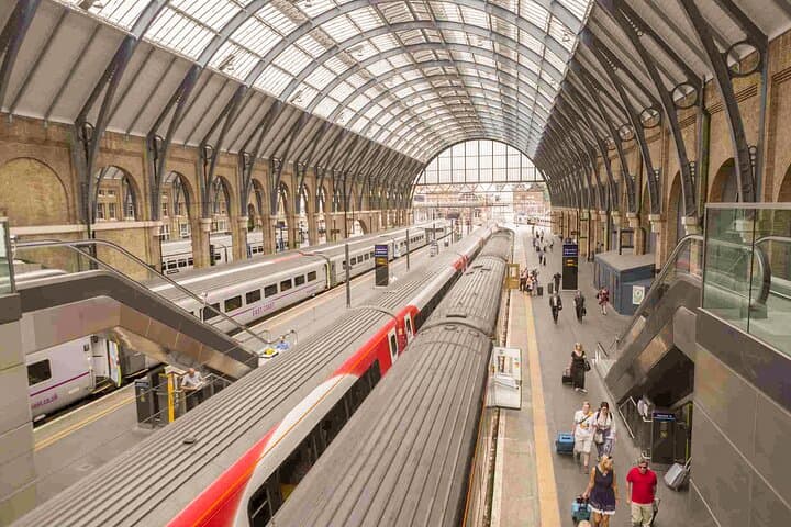 Private London Harry Potter Walking Tour: Film Locations & Platform 9¾ photo 4