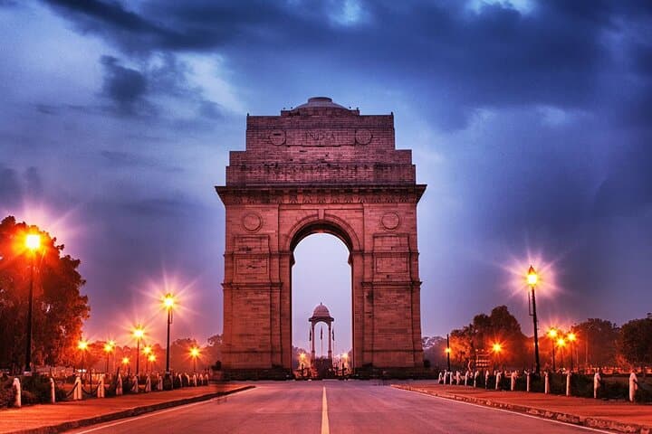 Private Old and New Delhi Full-Day Tour — Customizable City Highlights photo 3