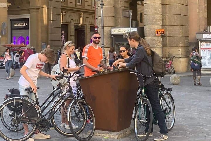 Florence by Bike: Two-Hour Guided City Highlights Tour photo 2