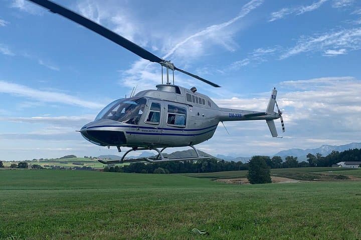 Vienna from Above: 30-Minute Helicopter Tour Over the Danube and Historic Castles photo 3