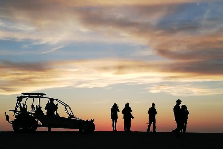 Paracas Sunset Dune Buggy & Sandboarding — Private Classic Magic Tour photo 4