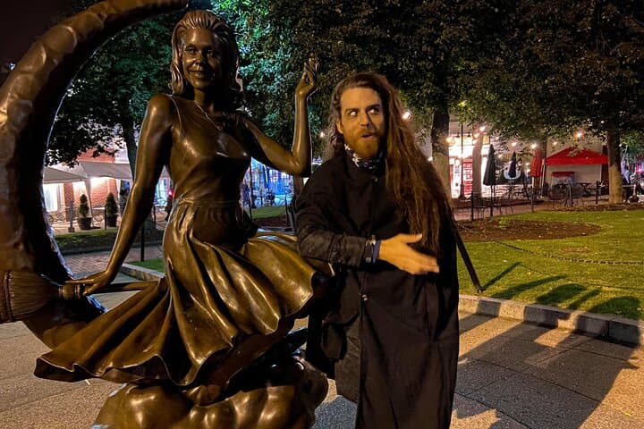 Triple Threat Salem Tours: Witch Q&A, 1692 Walking History & After-Dark Ghost Walk photo 4