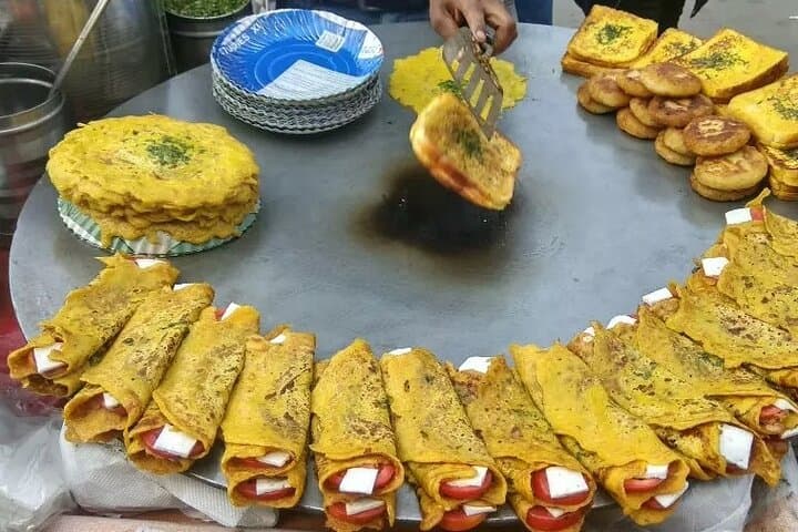 Old Delhi Food Tour: Khari Baoli Spices, Chandni Chowk Street Eats & Langar Langar Experience photo 5