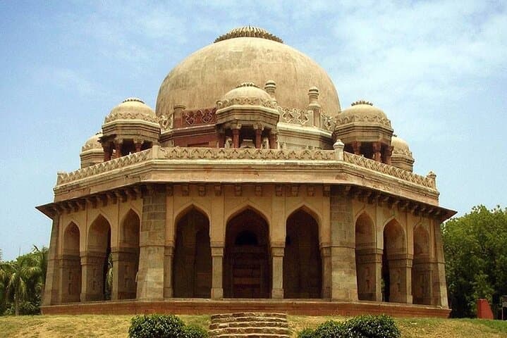 Morning Walk Through Lodhi Gardens: Delhi's Tombs, Trails & Quiet History photo 4