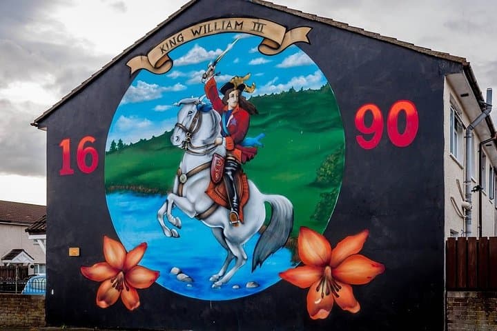 Belfast Political Mural Taxi Tour: Guided History of the Falls, Shankill & Peace Walls photo 4
