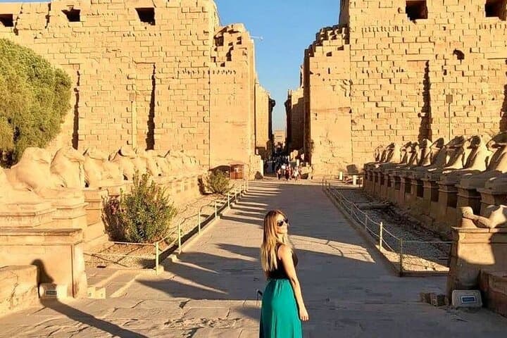 Nile Cruise Luxor to Aswan: 4-Night Cruise with Abu Simbel & Hot Air Balloon from Hurghada