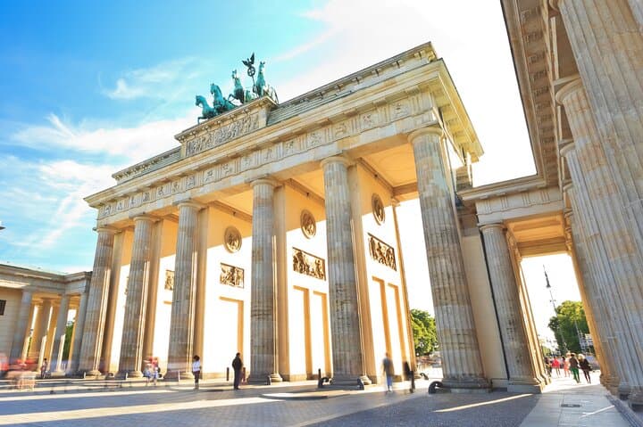 Unlock Berlin: Self-Guided Scavenger Hunt Through the City's Highlights