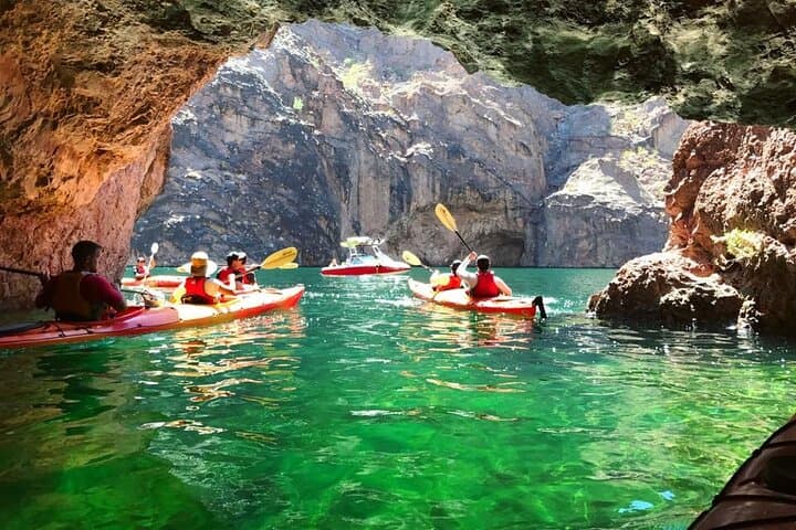 Grand Canyon Helicopter Flight and Black Canyon Kayak Tour from Las Vegas