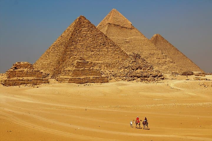 9-Day Classic Egypt Tour: Nile Cruise, Pyramids & Abu Simbel photo 6