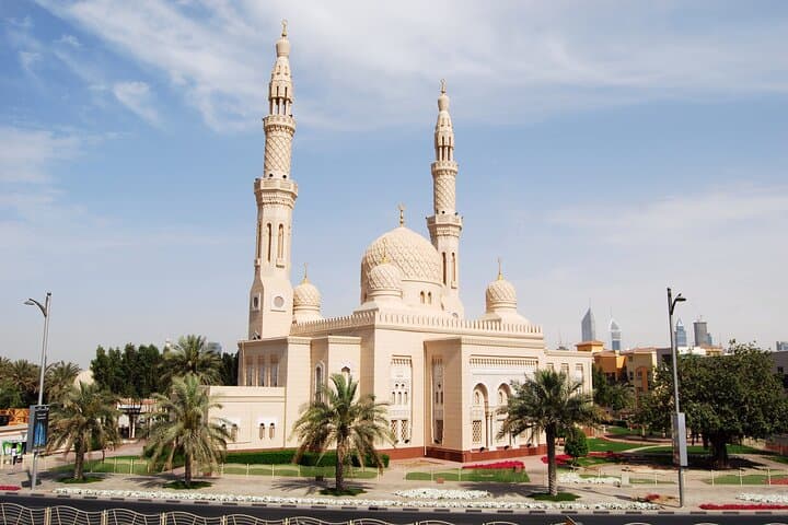 Dubai Shore Excursion: City Tour and Action-Packed Desert Safari photo 4