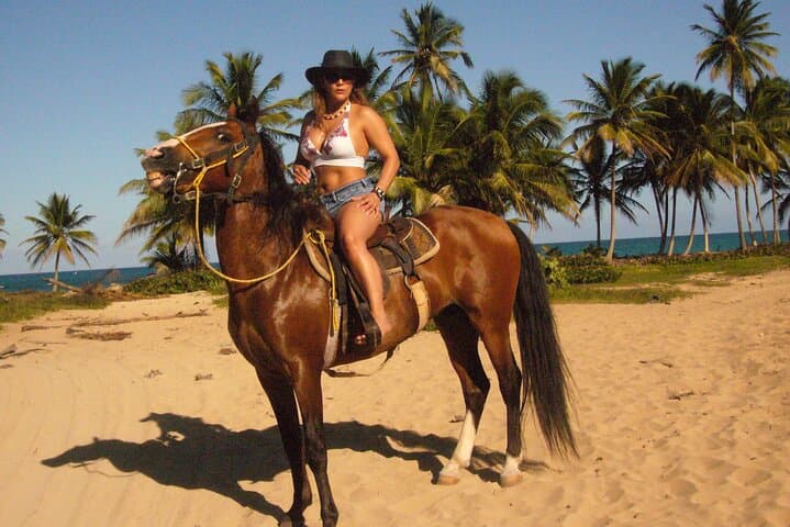 Uvero Alto Beach Horseback Ride: Gallop to the Maimón River photo 4