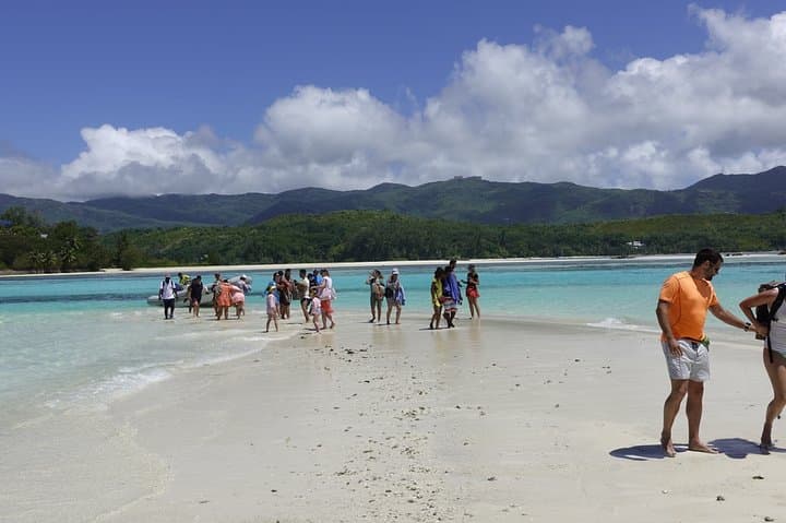 Full-Day Reef Safari at Sainte Anne Marine National Park: Snorkel, Semi-Submersible & Moyenne Island photo 2