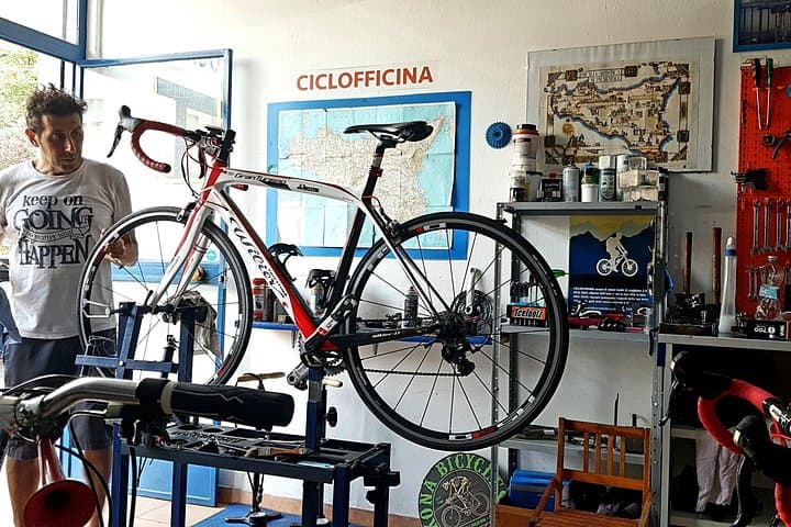Palermo Road Bike Rental — Carbon & Aluminum Bikes for Sicily Touring photo 3
