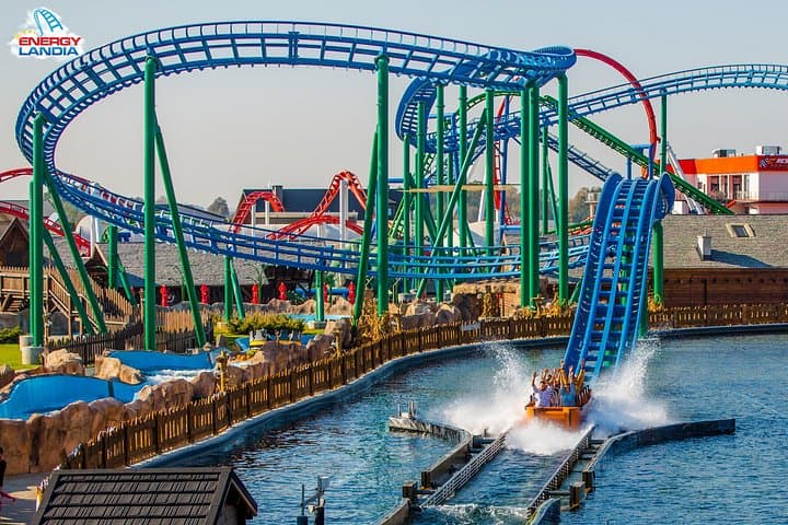 Private Day Trip to Energylandia from Kraków — Full-Day Amusement Park Transfer & Practical Tips