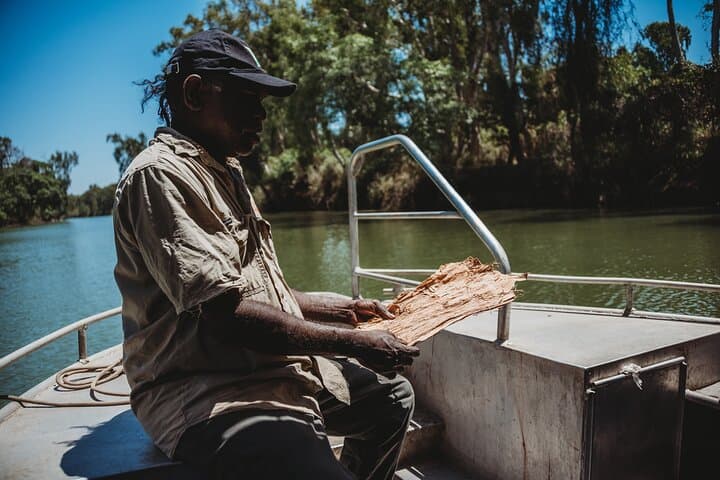 Kakadu Day Tour from Darwin: Ubirr, Guluyambi & Arnhem Land Cultural Cruise photo 6