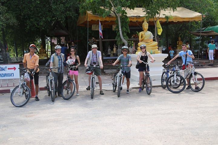 Colors of Damnoen Saduak: Bangkok Day Trip Cycling & Floating Markets photo 3
