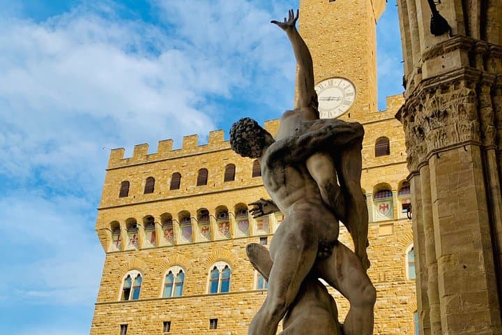 Florence Small-Group Guided Bike Tour — Historic Squares, Ponte Vecchio & Michelangelo Views photo 6